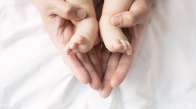 新生儿出现这6种异常现象时，新手妈妈一点都不用心慌！