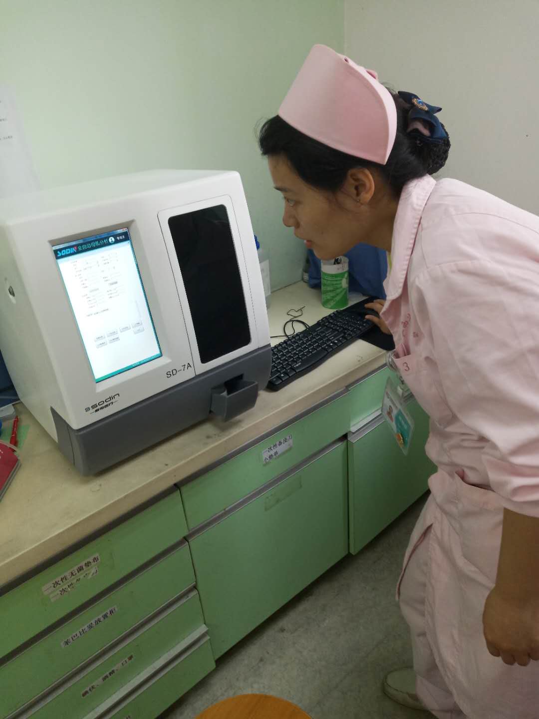 母乳喂养多长时间好？